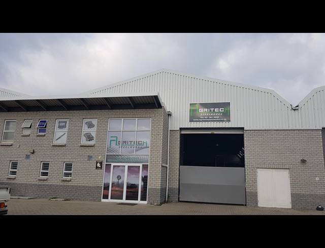 644M² FACTORY TO LET IN EVERITE INDUSTRIA